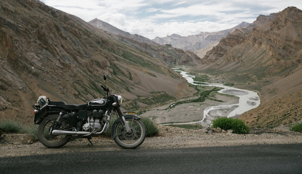 Ladakh motorcycle trip on Khardung La pass